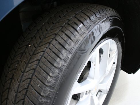 Used 2024 Chevrolet Equinox LS w/ LPO, Floor Liner Package image 33