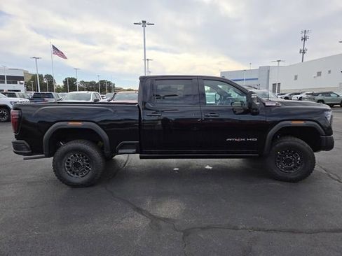 New 2026 GMC Sierra 2500 AT4X w/ AT4X AEV Edition image 23