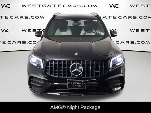 Used 2021 Mercedes-Benz GLB 35 AMG 4MATIC image 2
