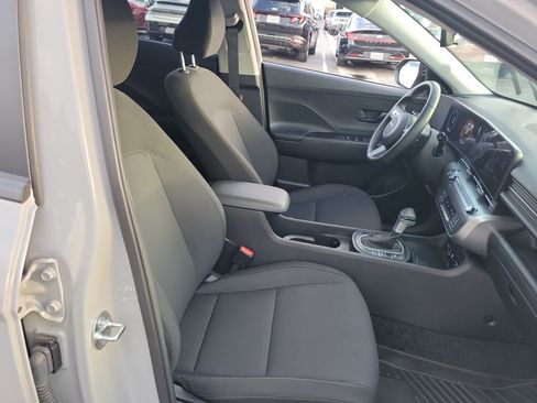 Used 2026 Hyundai Kona SEL Sport FWD image 21