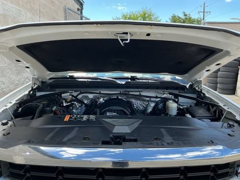 Used 2017 Chevrolet Silverado 1500 LT w/ All Star Edition AWD/4WD image 24