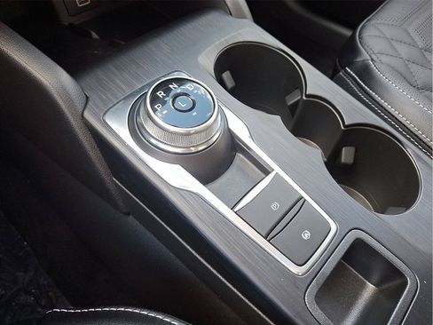 New 2024 Ford Escape SE w/ PHEV Premium Package FWD image 11