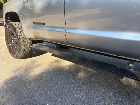 Used 2020 Toyota Tundra SR5 w/ SR5 Upgrade Package AWD/4WD image 14
