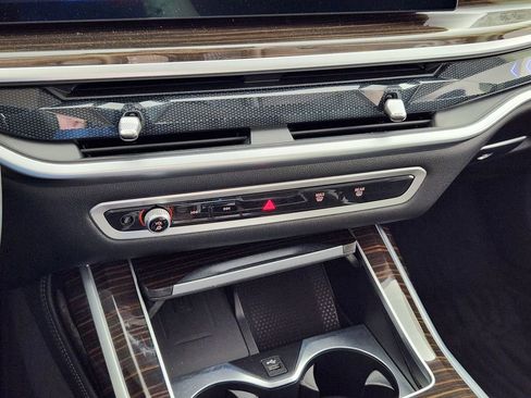 Used 2023 BMW X7 xDrive40i AWD/4WD image 24
