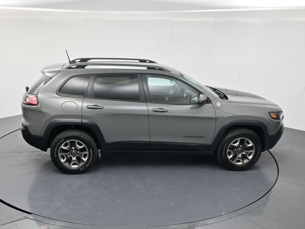 Used 2019 Jeep Cherokee Trailhawk w/ Cold Weather Group AWD/4WD image 37