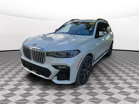 Used 2019 BMW X7 xDrive50i w/ M Sport Package AWD/4WD image 3