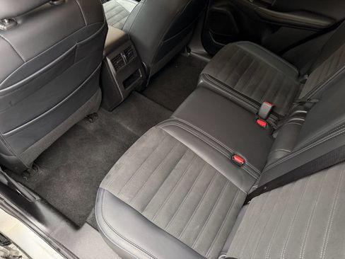 Used 2024 Mitsubishi Outlander SE image 19