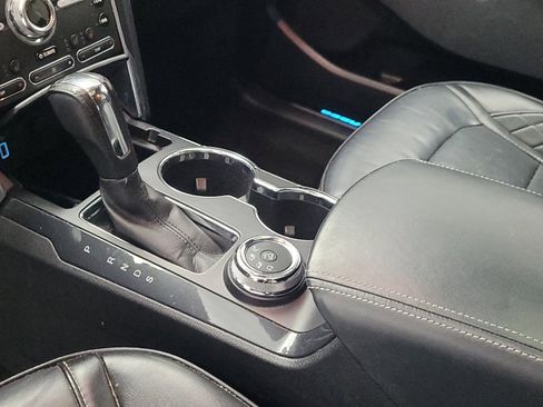 Used 2018 Ford Explorer Platinum AWD/4WD image 26