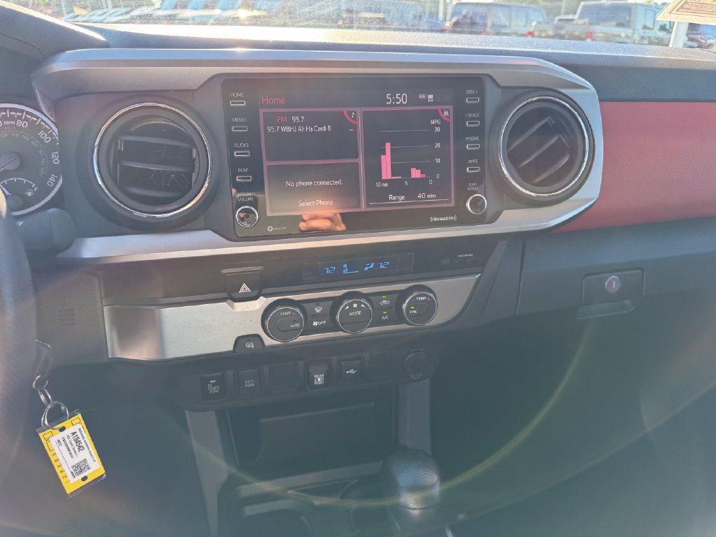 Used 2022 Toyota Tacoma SR5 w/ Technology Package RWD image 11