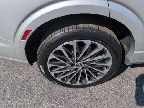 New 2026 Hyundai Palisade Calligraphy FWD image 9