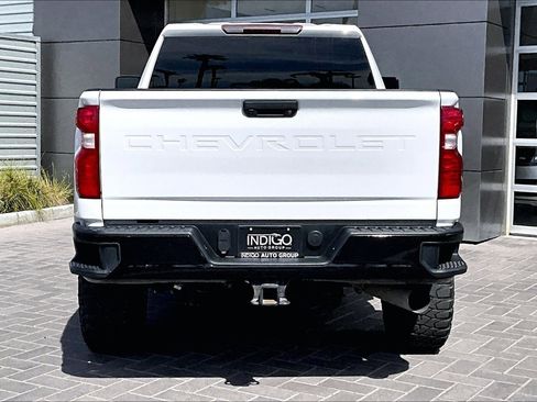 Used 2020 Chevrolet Silverado 2500 LT w/ Z71 Off-Road Package image 4