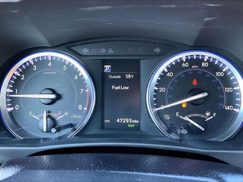 Used 2017 Toyota Highlander XLE image 23