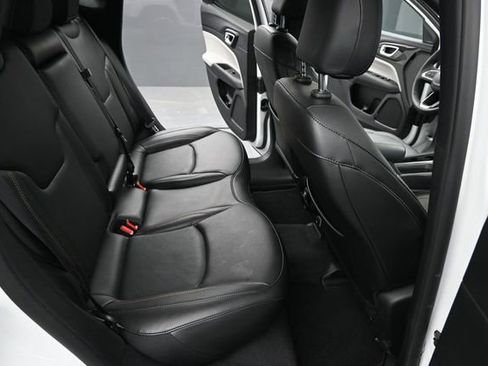 Used 2023 Jeep Compass Limited AWD/4WD image 19