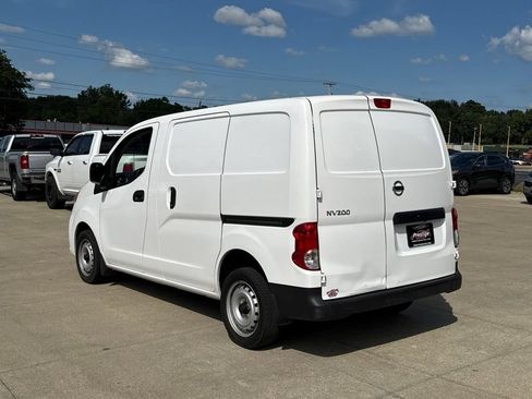Used 2020 Nissan NV200 S FWD image 4
