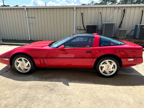 Used 1989 Chevrolet Corvette Coupe image 18