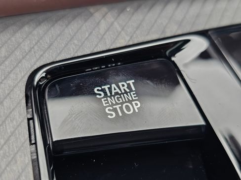 New 2026 BMW X3 xDrive30 w/ Premium Package image 21