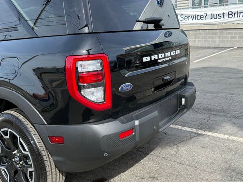 Used 2025 Ford Bronco Sport Outer Banks w/ Outer Banks Tech Package+ image 12