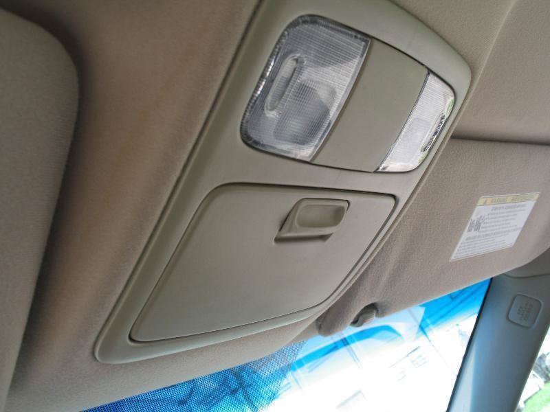 Used 2005 Toyota Camry LE FWD image 39