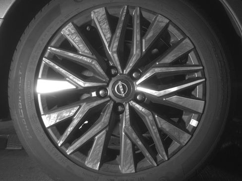 Used 2025 Nissan Altima 2.5 SV image 15