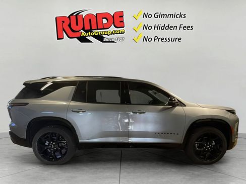 Used 2026 Chevrolet Traverse RS w/ LPO, Floor Liner Package AWD/4WD image 7