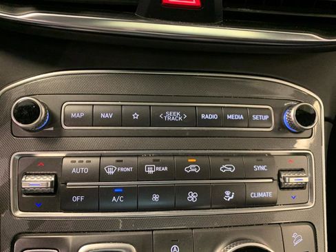 Used 2022 Hyundai Santa Fe Calligraphy image 36