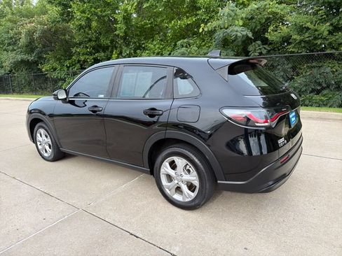 Used 2024 Honda HR-V LX image 3