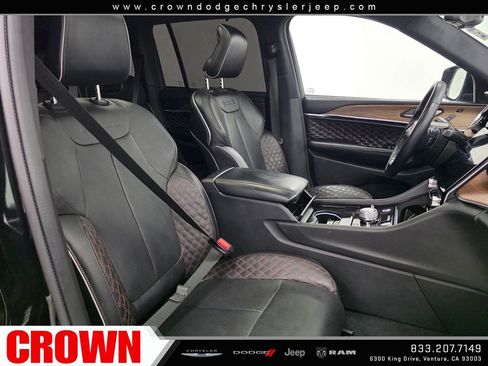Used 2023 Jeep Grand Cherokee Summit w/ Adv Protech Group IV AWD/4WD image 11