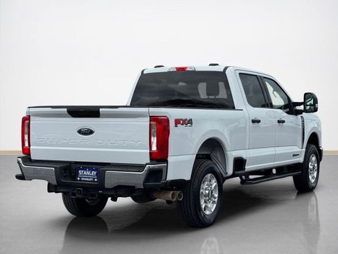 Used 2025 Ford F250 XLT w/ FX4 Off-Road Package AWD/4WD image 8