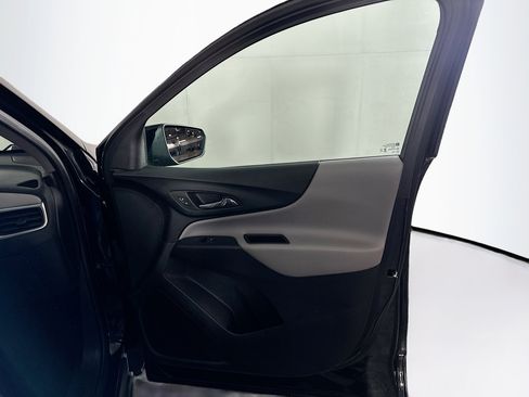 Used 2024 Chevrolet Equinox LS w/ Midnight Edition image 29