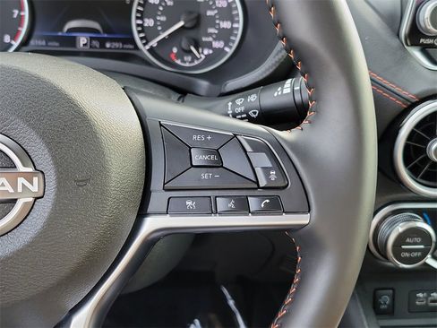 Used 2025 Nissan Sentra SR image 6