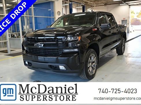 Used 2021 Chevrolet Silverado 1500 RST image 1