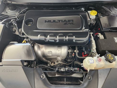 Used 2023 Jeep Cherokee Altitude Lux image 35