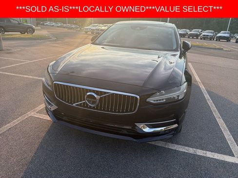 Used 2017 Volvo S90 T6 Inscription w/ Vision Package image 19