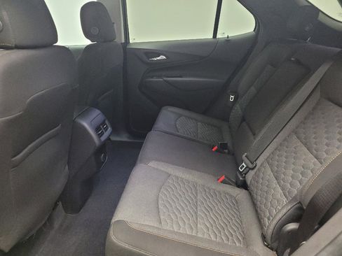 Used 2018 Chevrolet Equinox LT FWD image 18