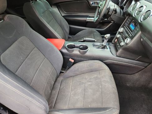 Used 2015 Ford Mustang Coupe w/ Equipment Group 051A RWD image 15