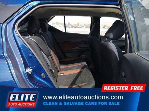 Used 2018 Nissan Kicks SR FWD image 16