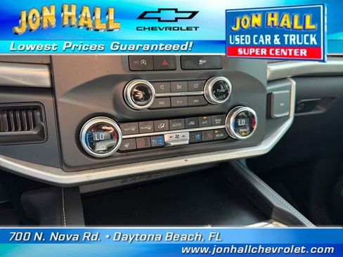 Used 2024 Ford Expedition XLT RWD image 27