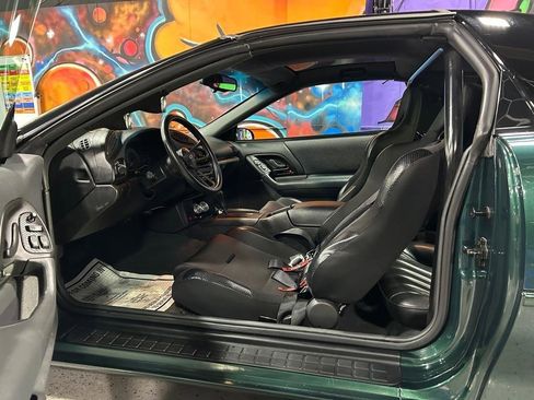 Used 1994 Chevrolet Camaro Z28 RWD image 13