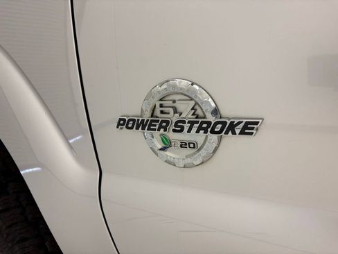 Used 2016 Ford F250 Lariat w/ Lariat Ultimate Package AWD/4WD image 25