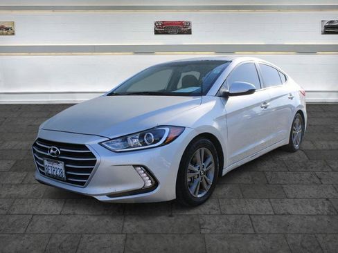 Used 2018 Hyundai Elantra Value Edition w/ Cargo Package FWD image 3