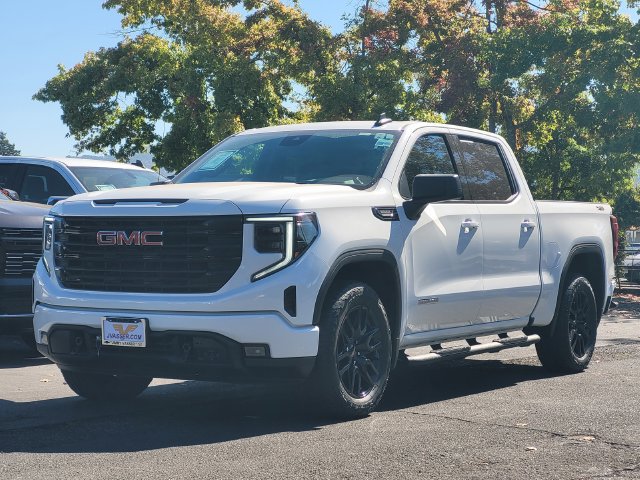 Used 2024 GMC Sierra 1500 Elevation w/ X31 Off-Road Package AWD/4WD image 10