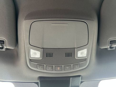 Used 2019 Ford F150 XLT w/ Equipment Group 302A Luxury AWD/4WD image 18