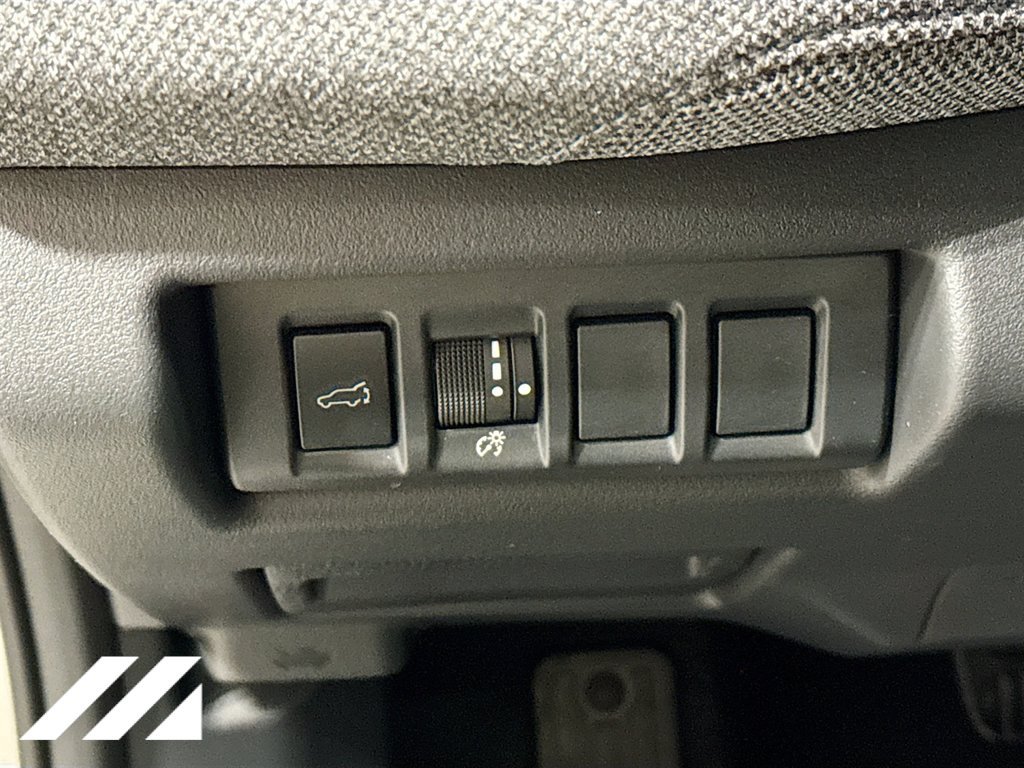 Used 2026 Subaru Outback Limited AWD/4WD image 9