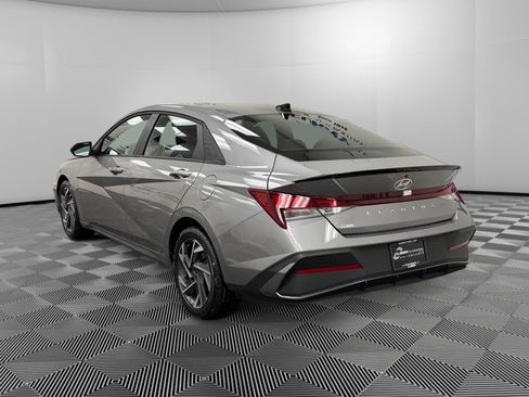 Certified 2025 Hyundai Elantra Sport w/ Cargo Package image 3