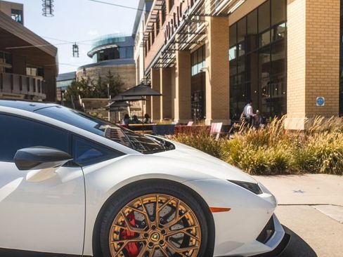 Used 2015 Lamborghini Huracan LP 610-4 image 6