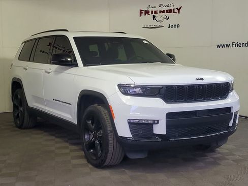 Used 2024 Jeep Grand Cherokee L Limited w/ Luxury Tech Group II image 2