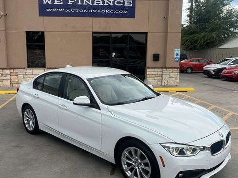 Used 2018 BMW 320i xDrive Sedan AWD/4WD image 16