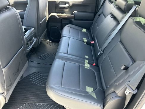 Used 2020 Chevrolet Silverado 1500 LT Trail Boss AWD/4WD image 25