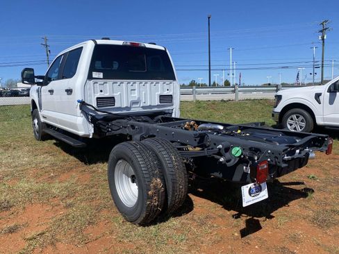 New 2026 Ford F350 XL w/ XL Chrome Package AWD/4WD image 5