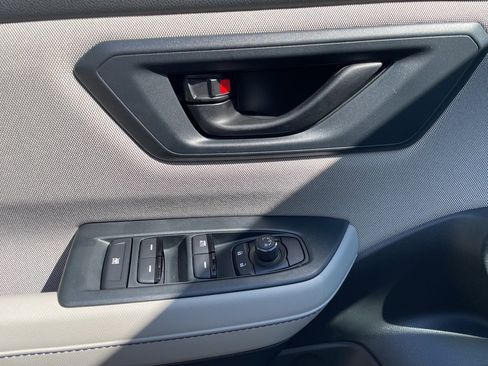 Used 2025 Subaru Forester image 13